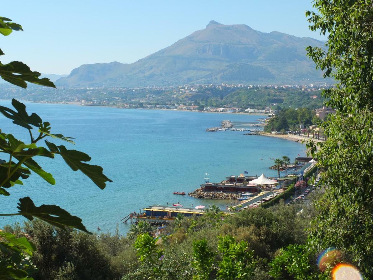 فيلا Tenuta Sperlinga - Il Campanile سانتا فلافيا المظهر الخارجي الصورة